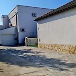 Patrisa Centar * Seline