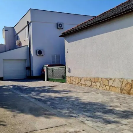 Patrisa Centar * Seline